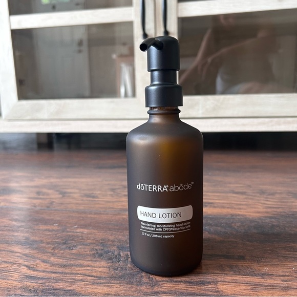 doTERRA adobe Hand Lotion Dispenser - Picture 1 of 6
